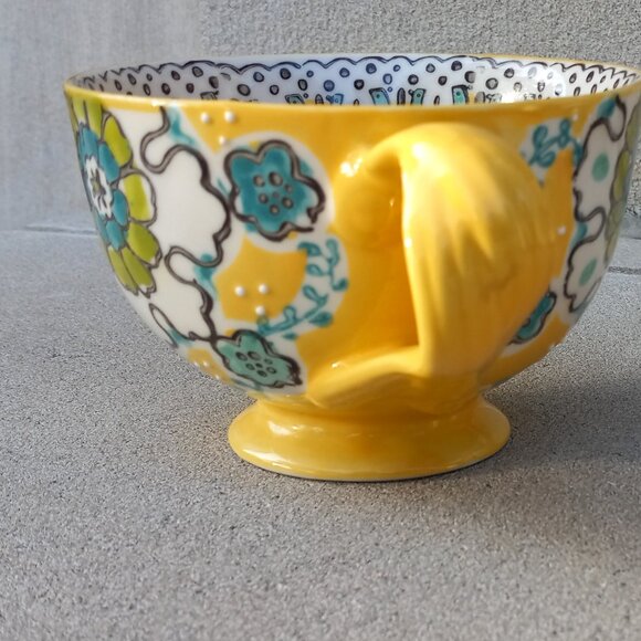ANTHROPOLOGIE Elka Ayaka Oversized MUG Yellow Floral Twisted Handl Pedes… - Picture 8 of 13
